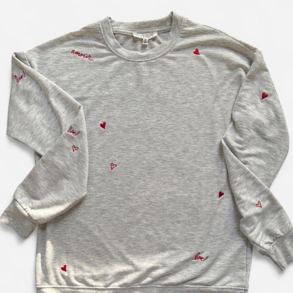 Workshp Republic Grey with Hearts Pullover Sweatshirt Size XS